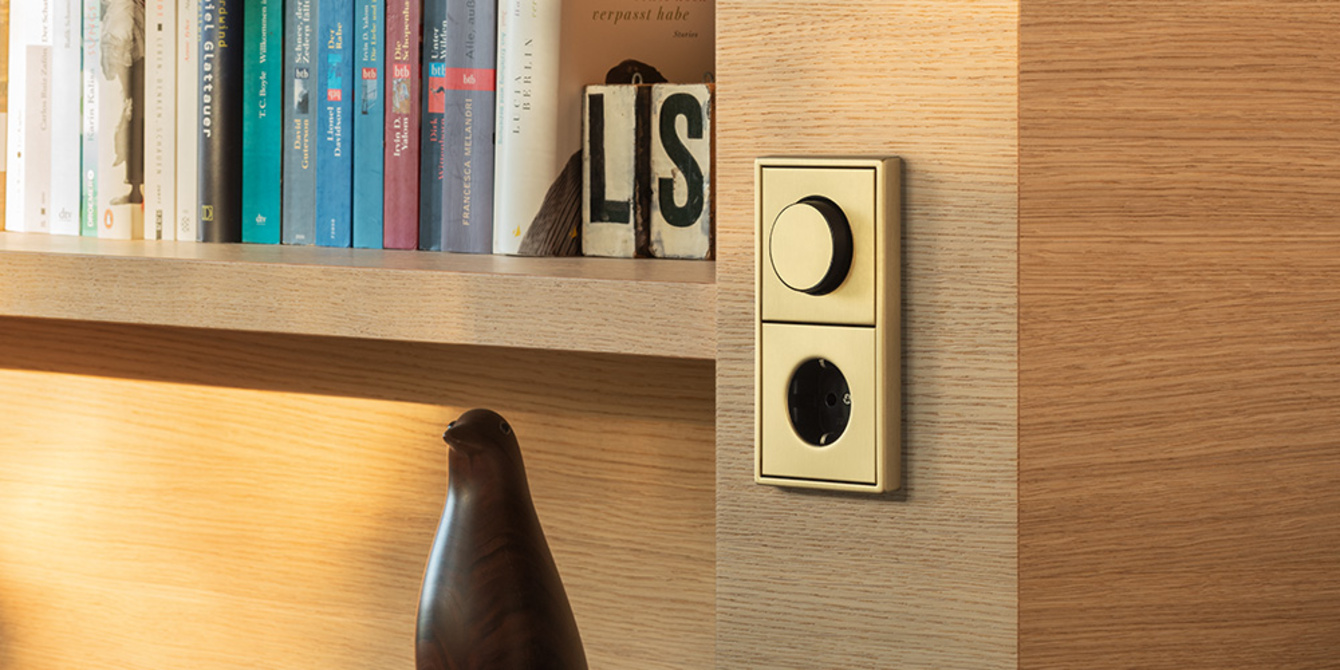 Drehdimmer-Abdeckungen bei Merz GmbH in Erlangen